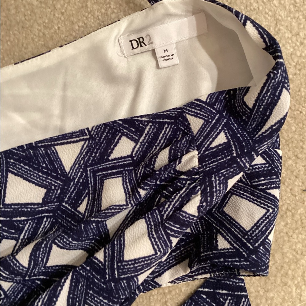 DR2 Geometric Print Dress Size M - Picture 5 of 9